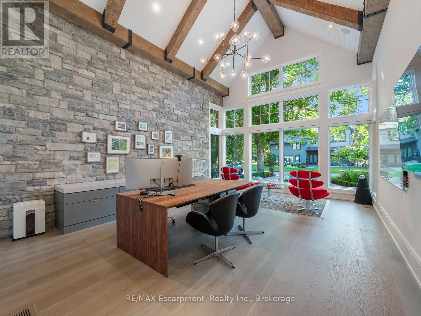 140 Secord Lane, Burlington, Ontario  L7L 2H7 - Photo 18 - W12720280