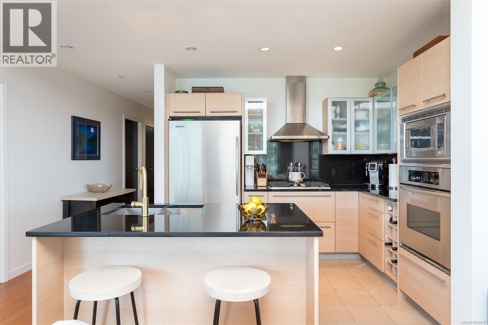 216 68 Songhees Rd, Victoria, British Columbia  V9A 0A3 - Photo 26 - 1023975