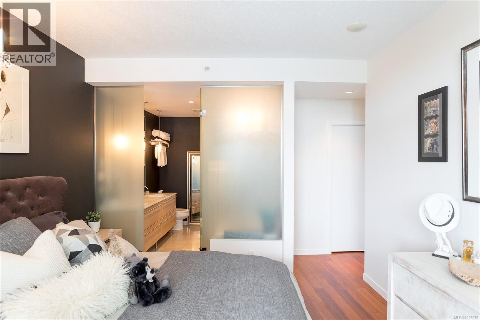 216 68 Songhees Rd, Victoria, British Columbia  V9A 0A3 - Photo 31 - 1023975