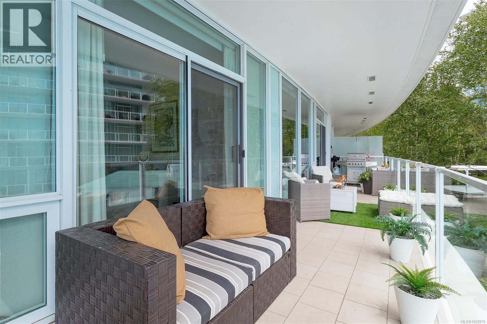 216 68 Songhees Rd, Victoria, British Columbia  V9A 0A3 - Photo 46 - 1023975