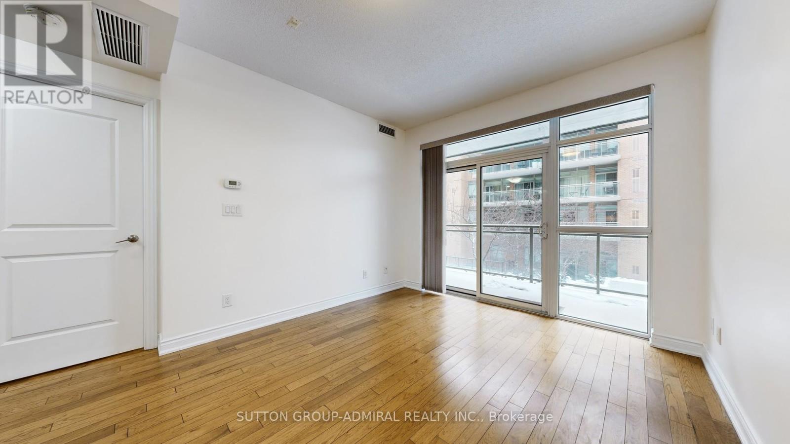 207 - 281 Woodbridge Avenue, Vaughan, Ontario  L4L 0C6 - Photo 9 - N12720750