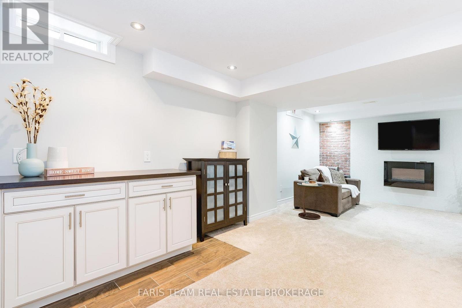 66 John W Taylor Avenue, New Tecumseth, Ontario  L9R 0E1 - Photo 25 - N12720808