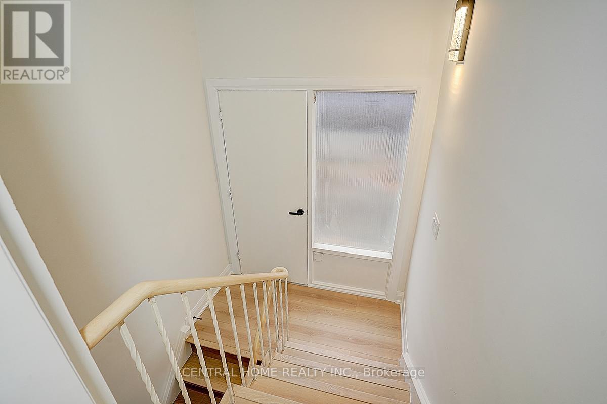 Lower - 50 Sherwood Forest Drive, Markham, Ontario  L3P 1P8 - Photo 3 - N12720810