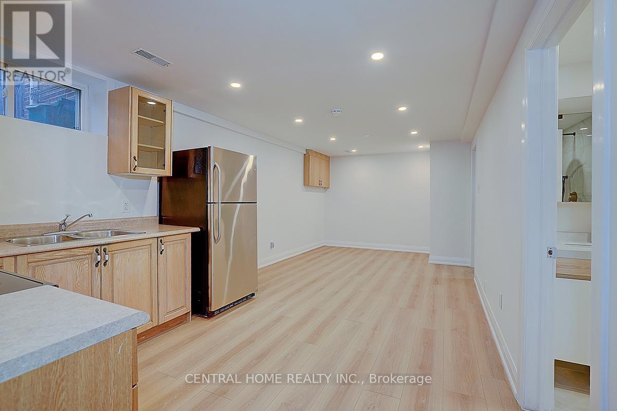 Lower - 50 Sherwood Forest Drive, Markham, Ontario  L3P 1P8 - Photo 4 - N12720810