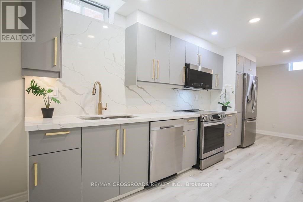 BASEMEN - 87 WOODRIVER STREET, Richmond Hill, Ontario