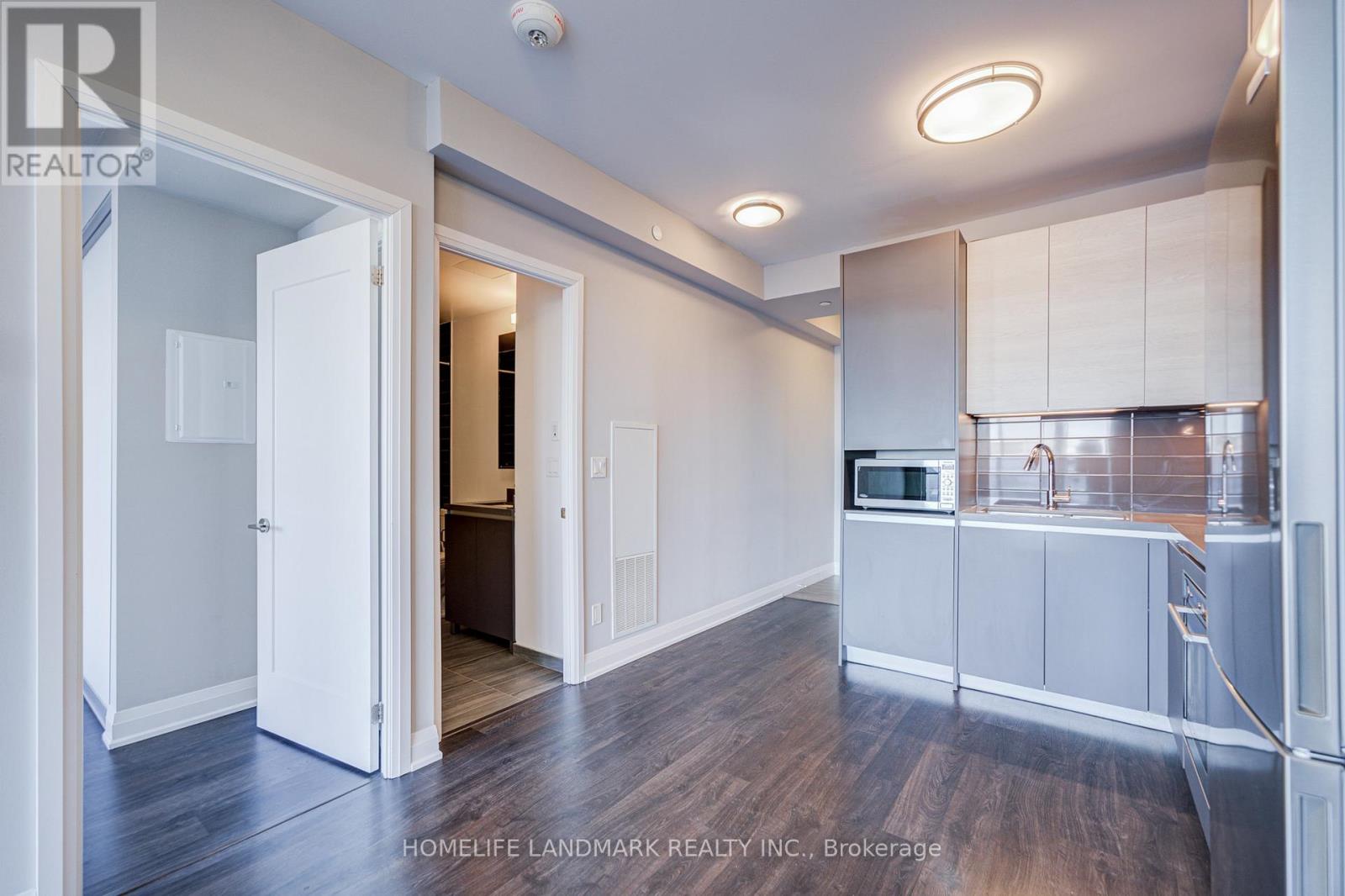 519 - 396 Highway 7 E, Richmond Hill, Ontario  L4B 0G7 - Photo 2 - N12720830