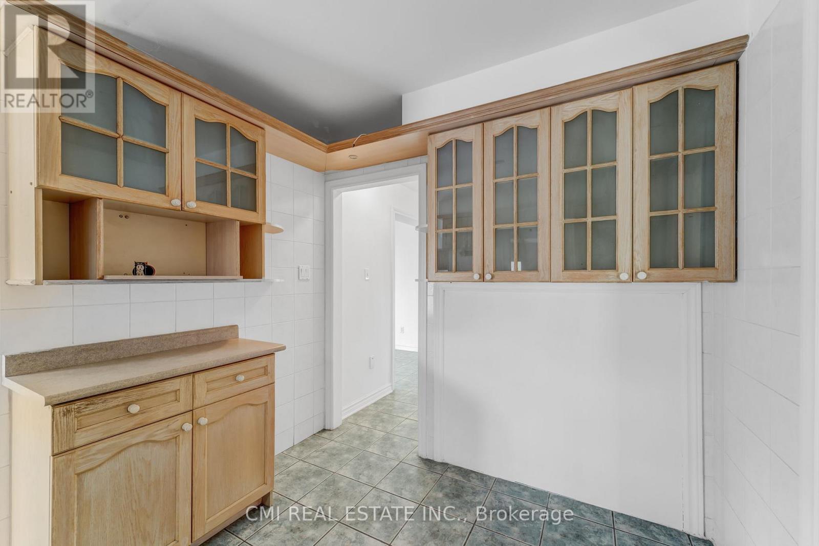 109 Valleymede Drive, Richmond Hill, Ontario  L4B 1T6 - Photo 15 - N12720838