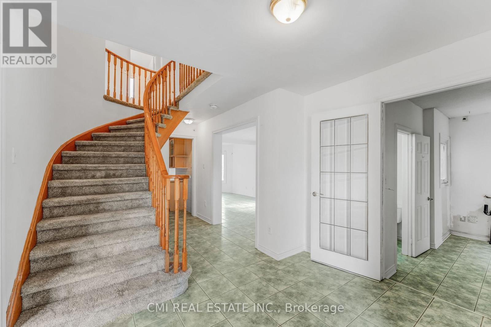 109 Valleymede Drive, Richmond Hill, Ontario  L4B 1T6 - Photo 7 - N12720838