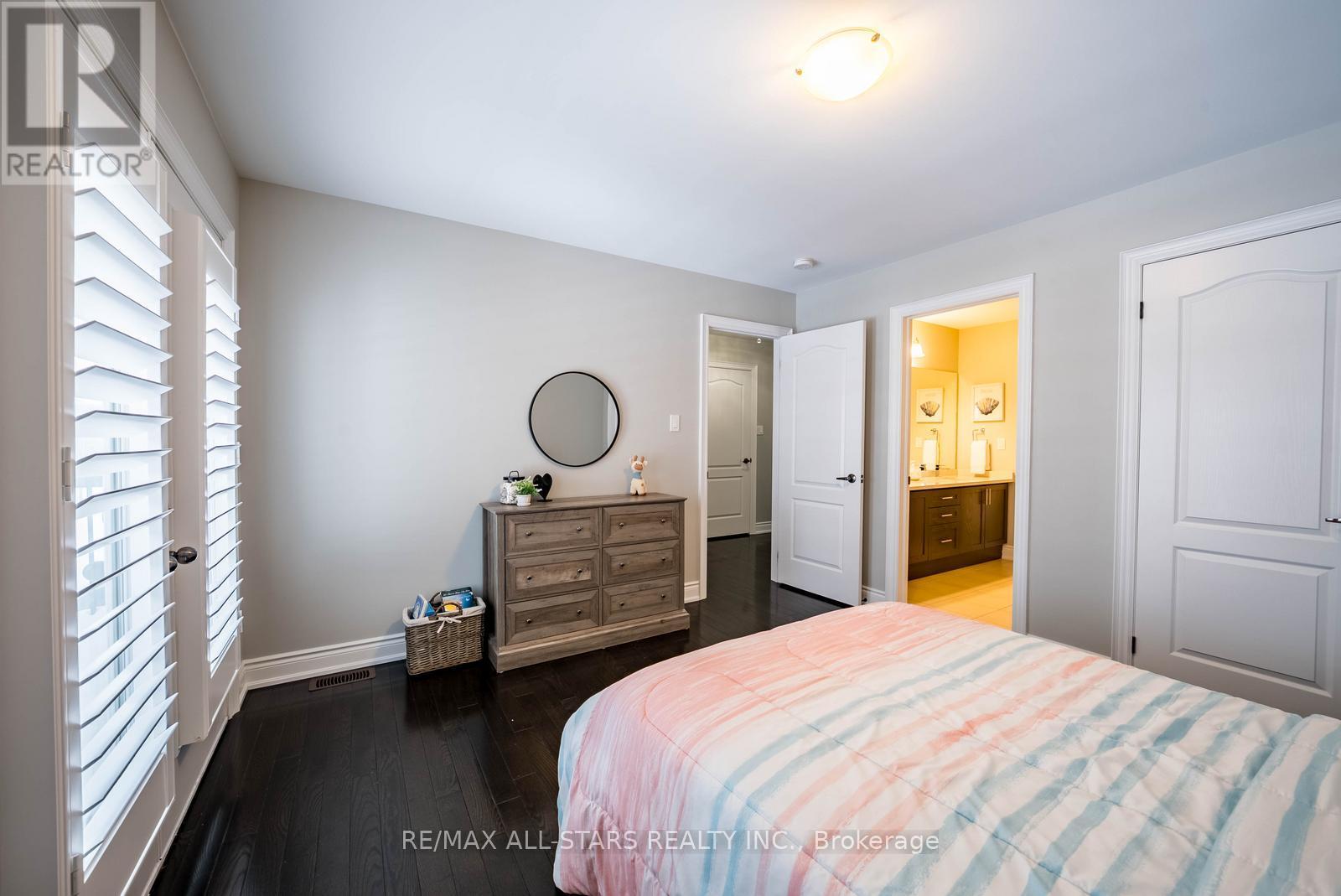 252 Glad Park Avenue, Whitchurch-Stouffville, Ontario  L4A 1X1 - Photo 29 - N12720864