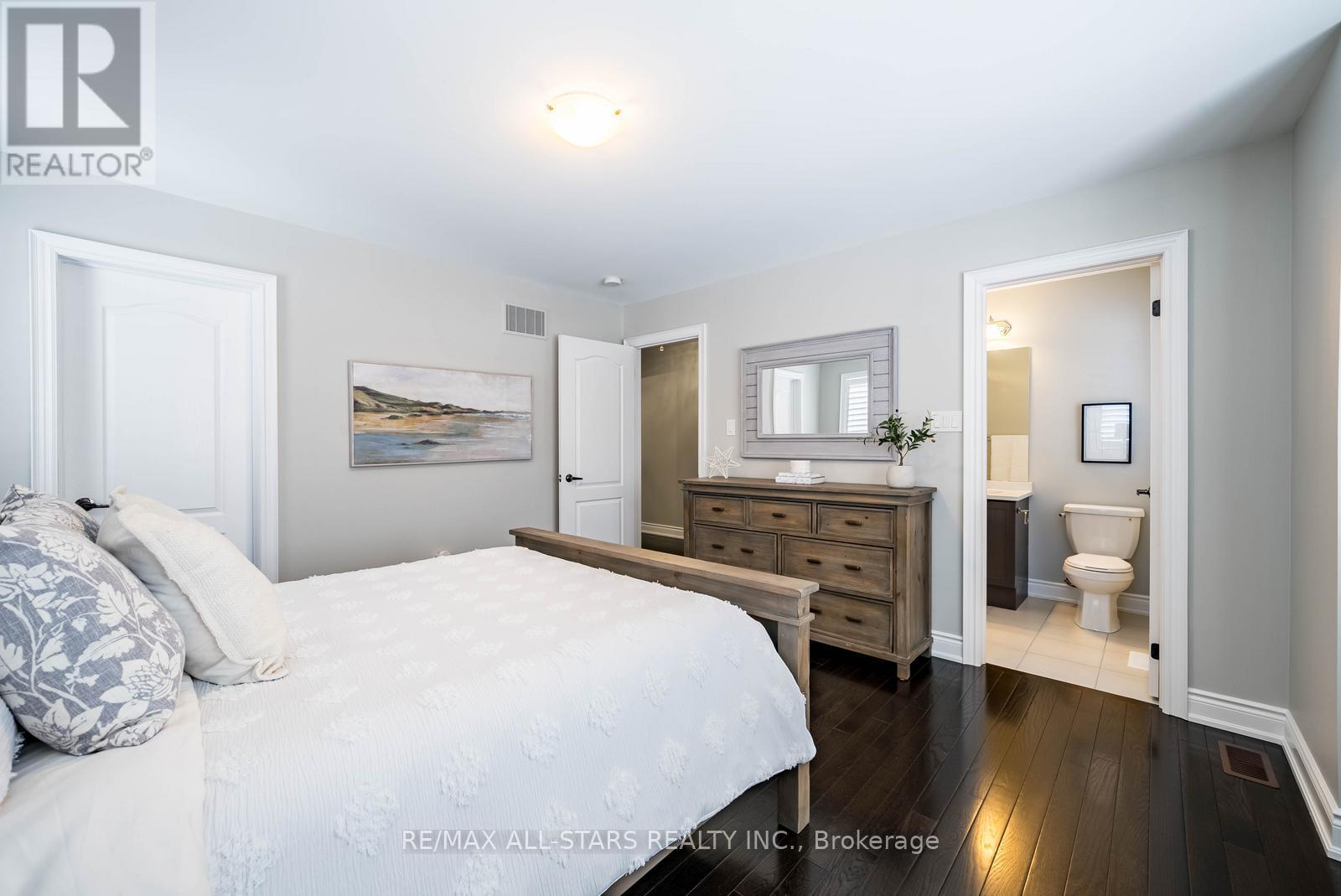 252 Glad Park Avenue, Whitchurch-Stouffville, Ontario  L4A 1X1 - Photo 33 - N12720864