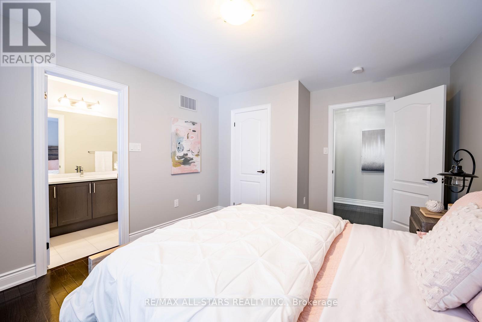 252 Glad Park Avenue, Whitchurch-Stouffville, Ontario  L4A 1X1 - Photo 36 - N12720864