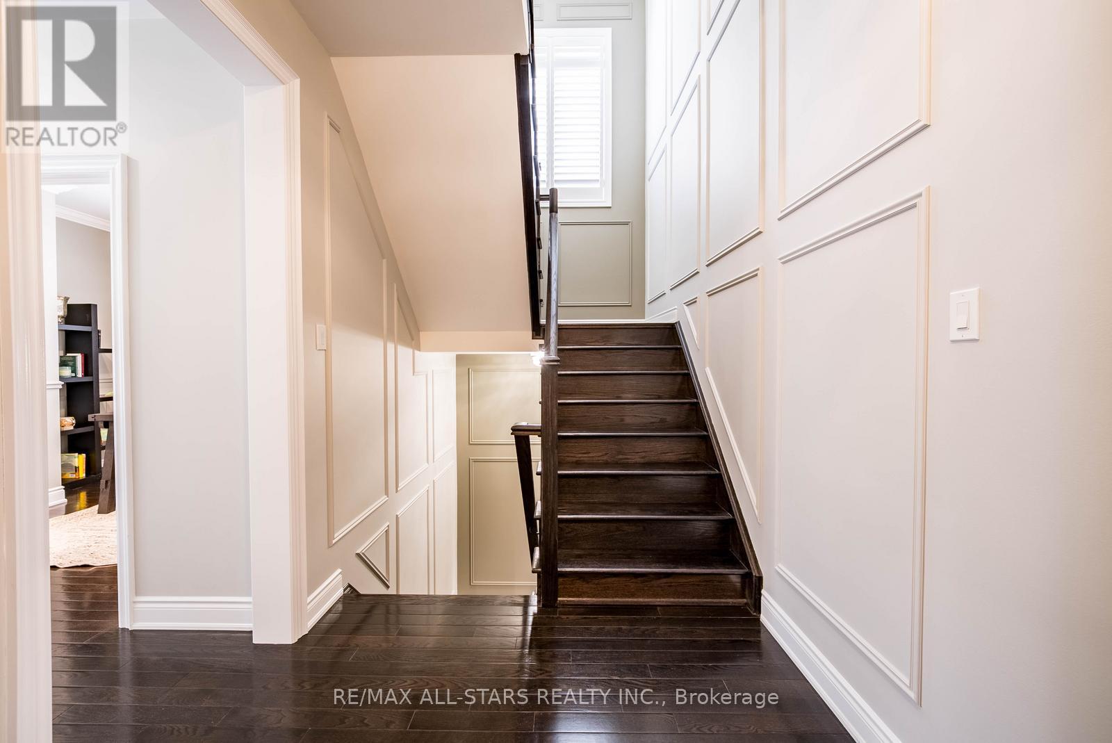 252 Glad Park Avenue, Whitchurch-Stouffville, Ontario  L4A 1X1 - Photo 5 - N12720864