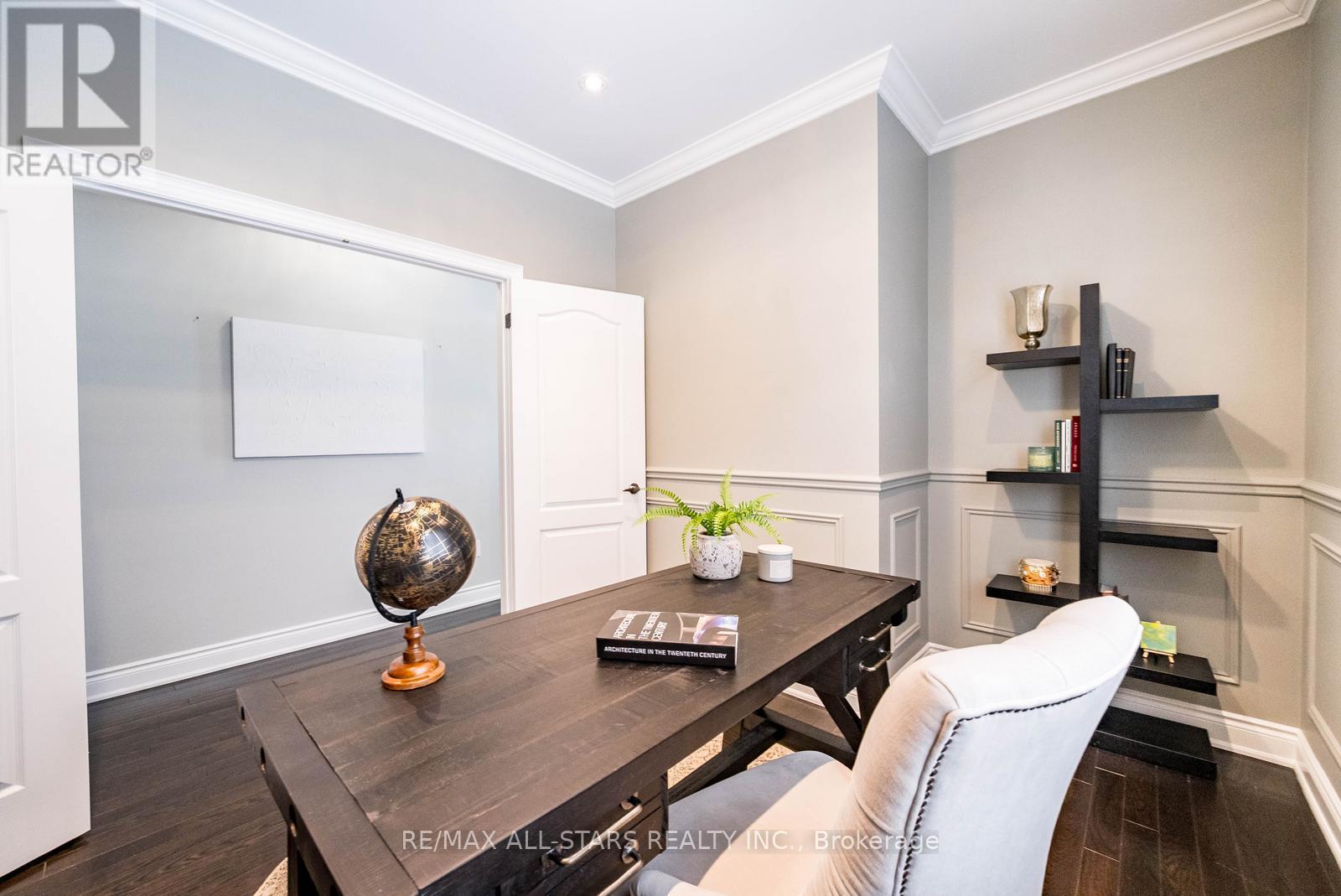 252 Glad Park Avenue, Whitchurch-Stouffville, Ontario  L4A 1X1 - Photo 8 - N12720864