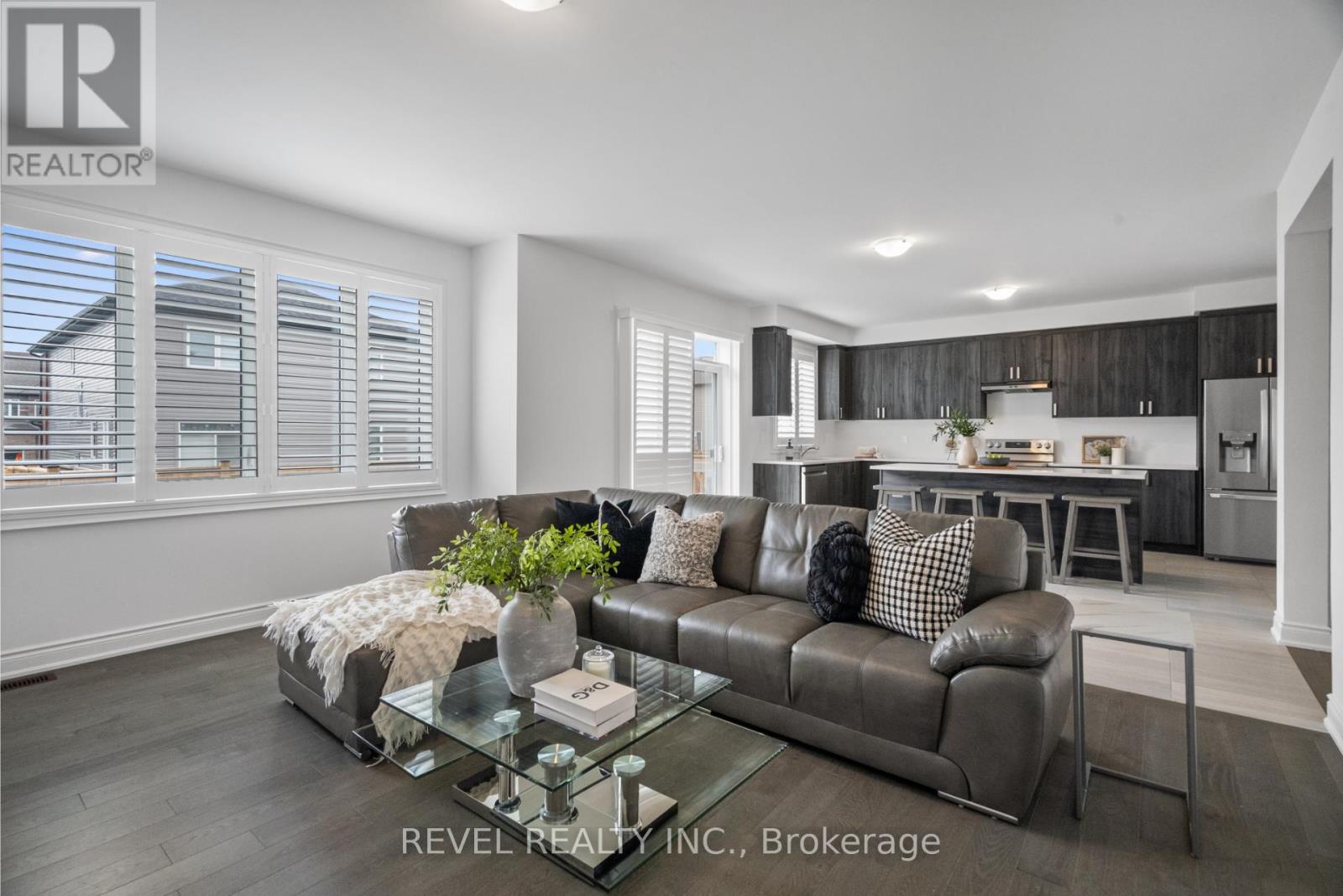 12 Emerald Street, Wasaga Beach, Ontario  L9Z 0K8 - Photo 9 - S12720774