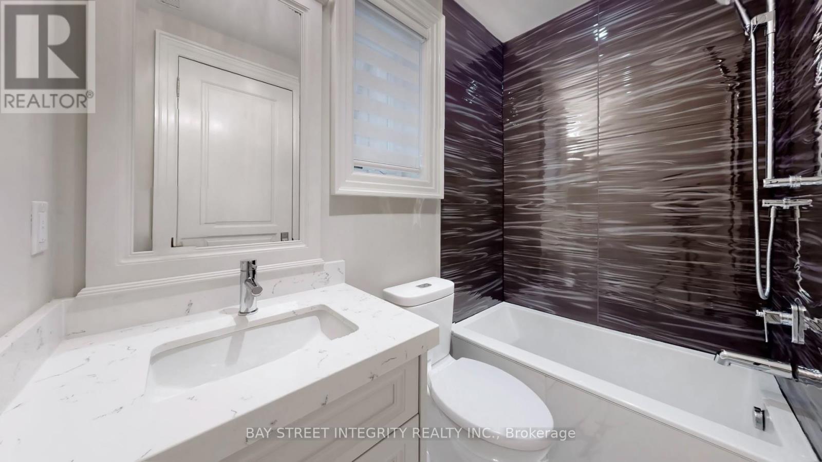 229 Hollywood Avenue, Toronto, Ontario  M2N 3K7 - Photo 38 - C12720578