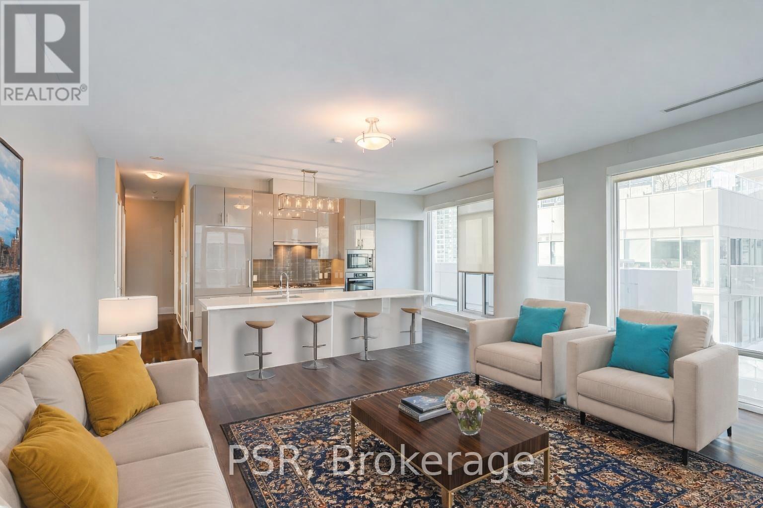 1101 - 29 Queens Quay E, Toronto, Ontario  M5E 0A4 - Photo 3 - C12720862