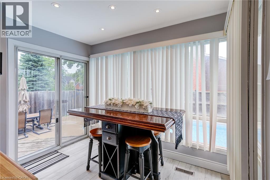 2055 Hunters Wood Drive, Burlington, Ontario  L7M 2T9 - Photo 14 - 40800251