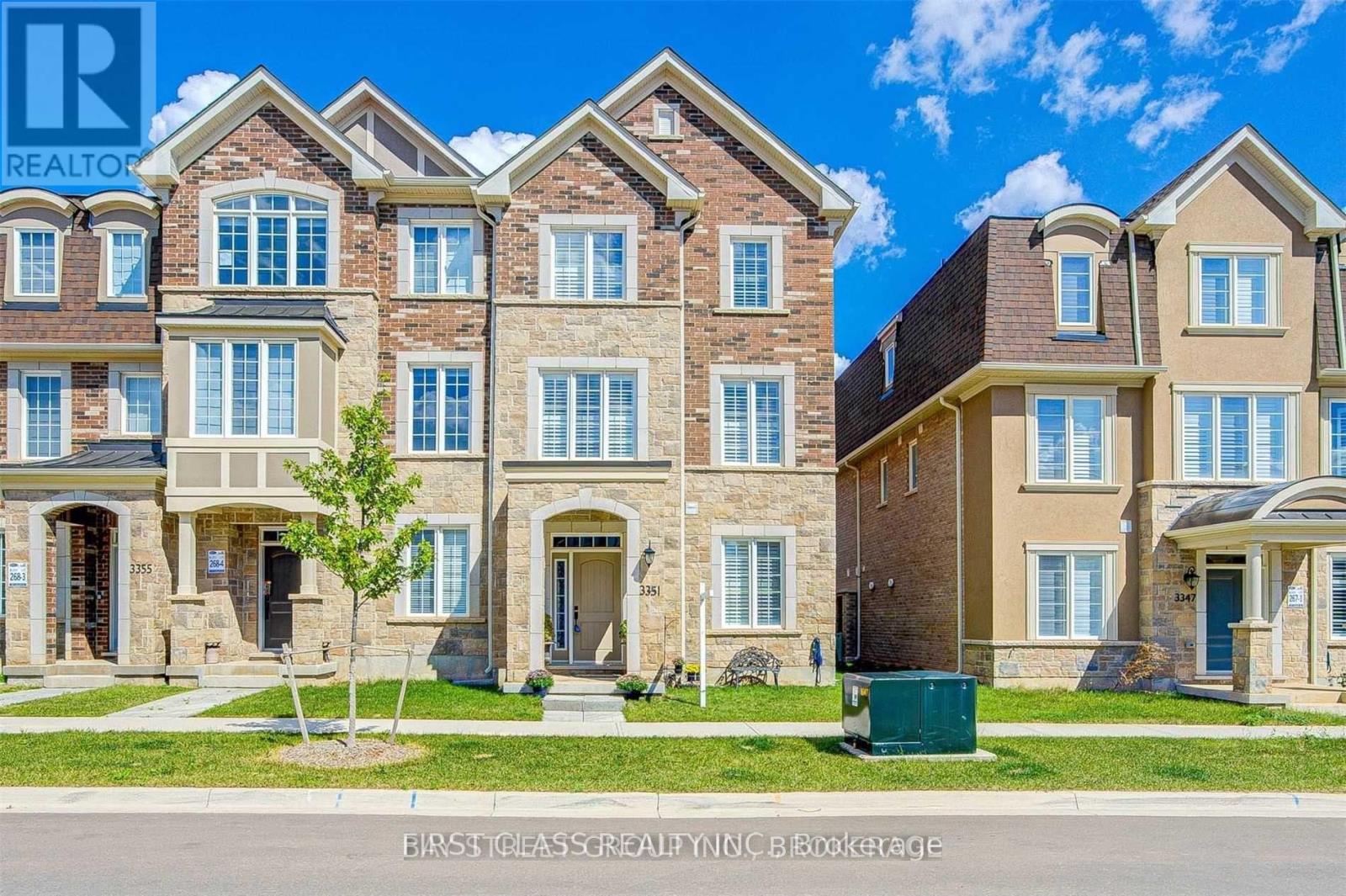 3351 CARDING MILL TRAIL, Oakville, Ontario