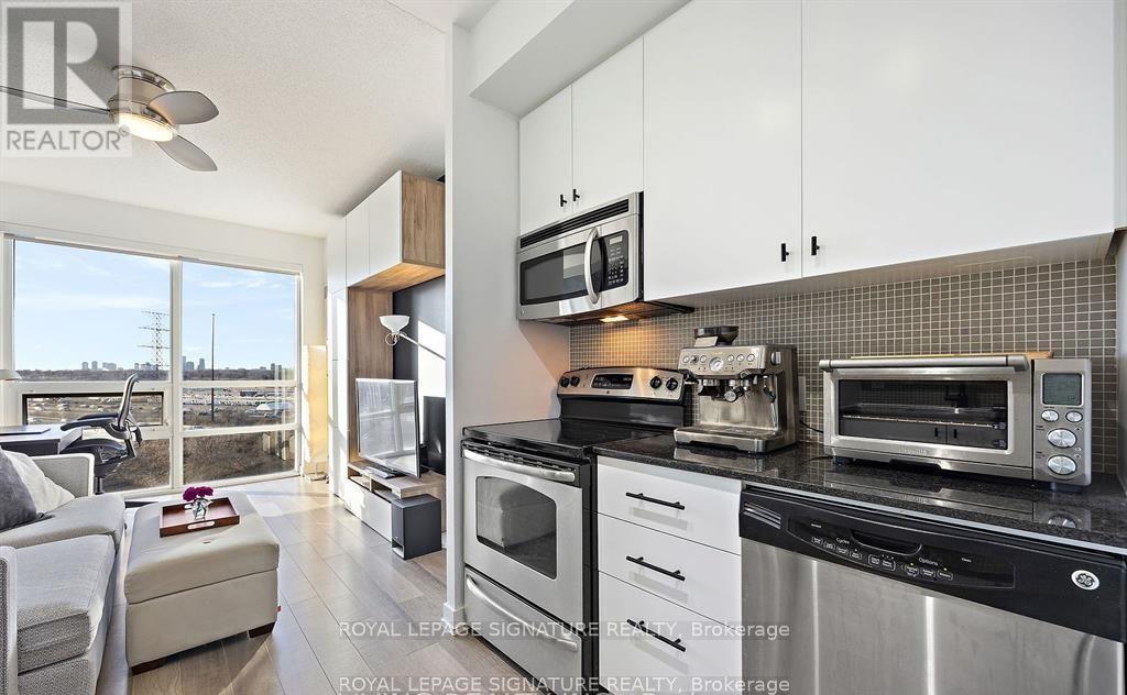 1004 - 16 Brookers Lane, Toronto, Ontario  M8V 0A5 - Photo 4 - W12720746