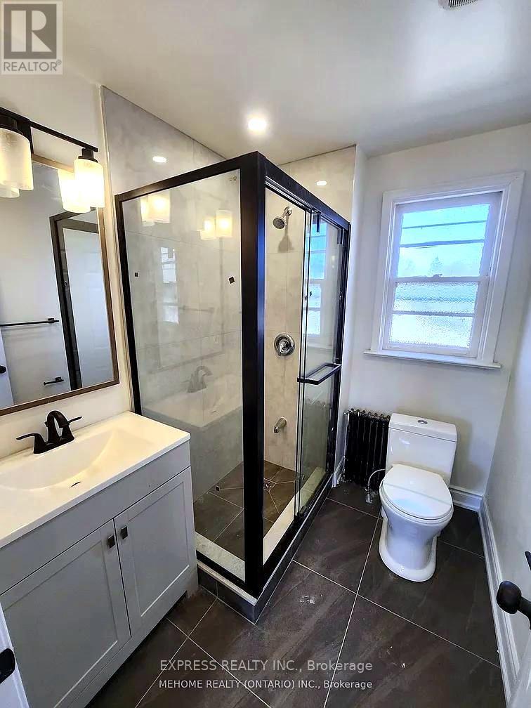 8 - 106 Lake Shore Drive, Toronto, Ontario  M8V 2A2 - Photo 3 - W12720790