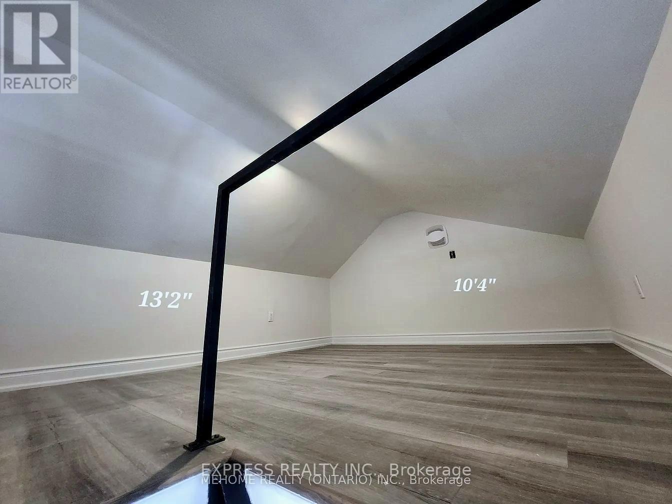 8 - 106 Lake Shore Drive, Toronto, Ontario  M8V 2A2 - Photo 7 - W12720790