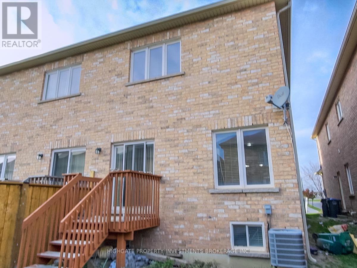 12 Frenchpark Circle, Brampton, Ontario  L6X 0Y5 - Photo 29 - W12720802