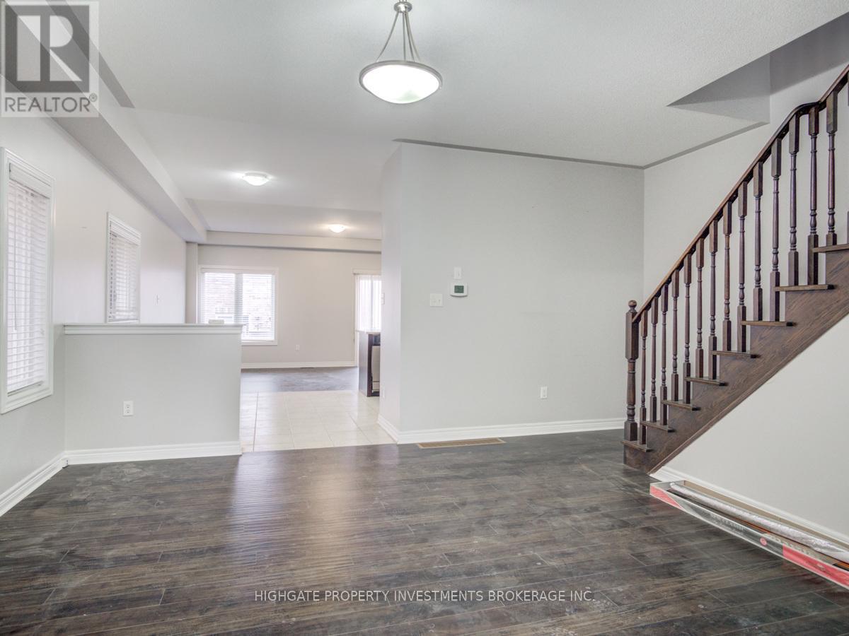 12 Frenchpark Circle, Brampton, Ontario  L6X 0Y5 - Photo 5 - W12720802