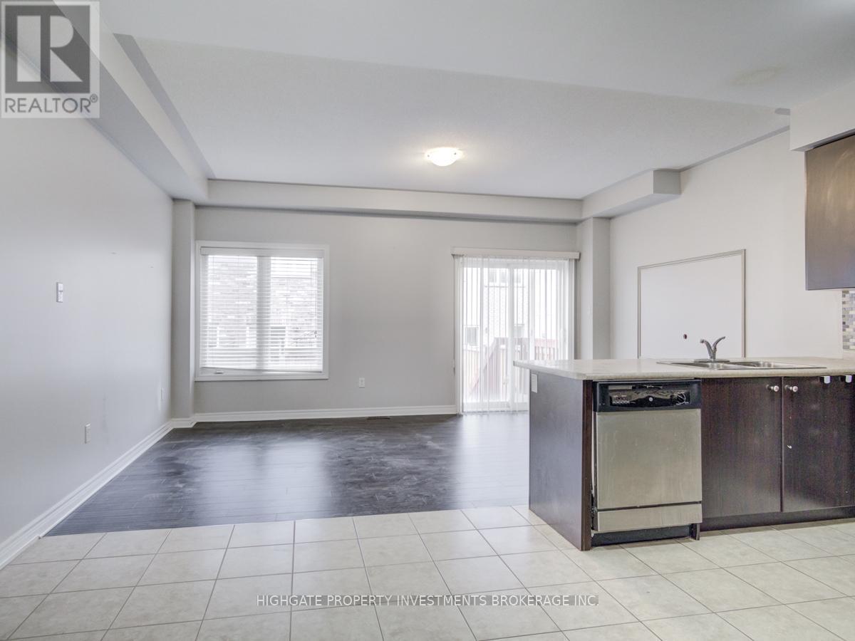 12 Frenchpark Circle, Brampton, Ontario  L6X 0Y5 - Photo 7 - W12720802