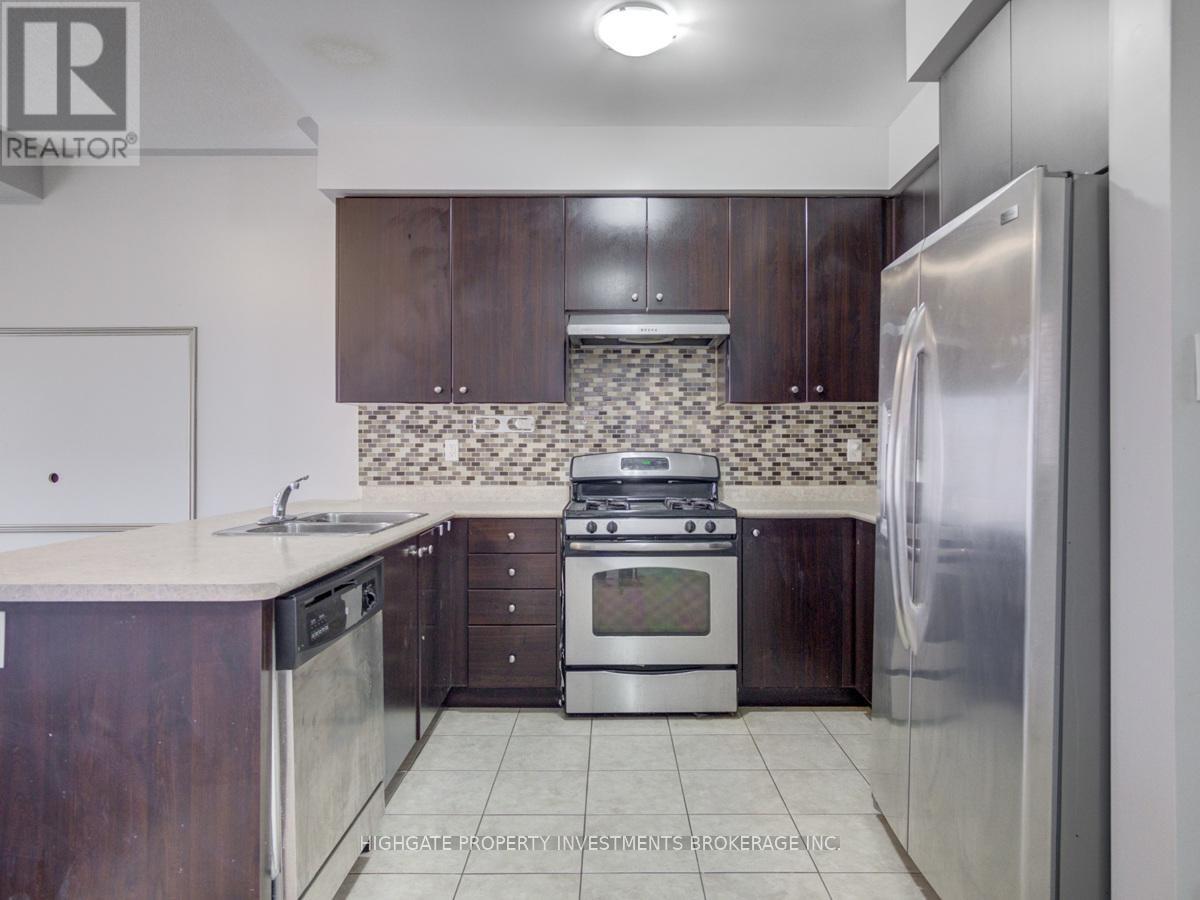 12 Frenchpark Circle, Brampton, Ontario  L6X 0Y5 - Photo 9 - W12720802