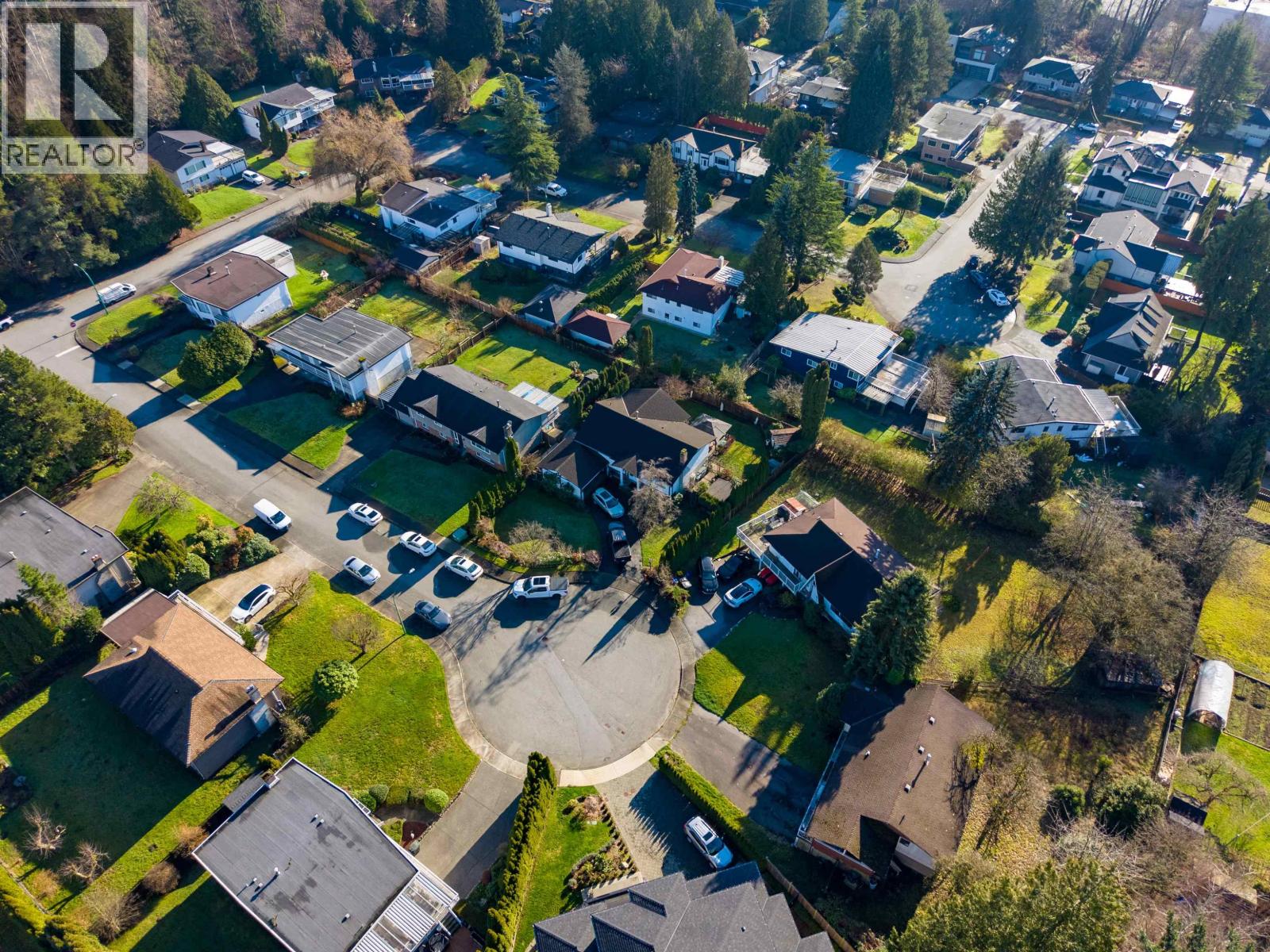 Listing Picture 2 of 17 : 7158 CARDINAL COURT, Burnaby / 本拿比 - 魯藝地產 Yvonne Lu Group - MLS Medallion Club Member