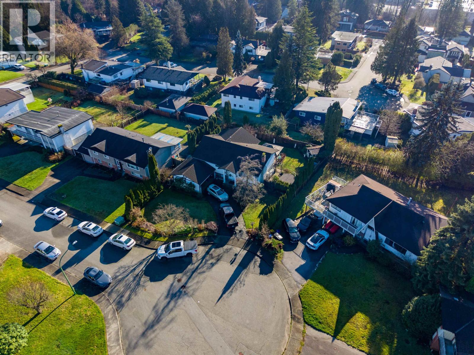 Listing Picture 15 of 17 : 7158 CARDINAL COURT, Burnaby / 本拿比 - 魯藝地產 Yvonne Lu Group - MLS Medallion Club Member