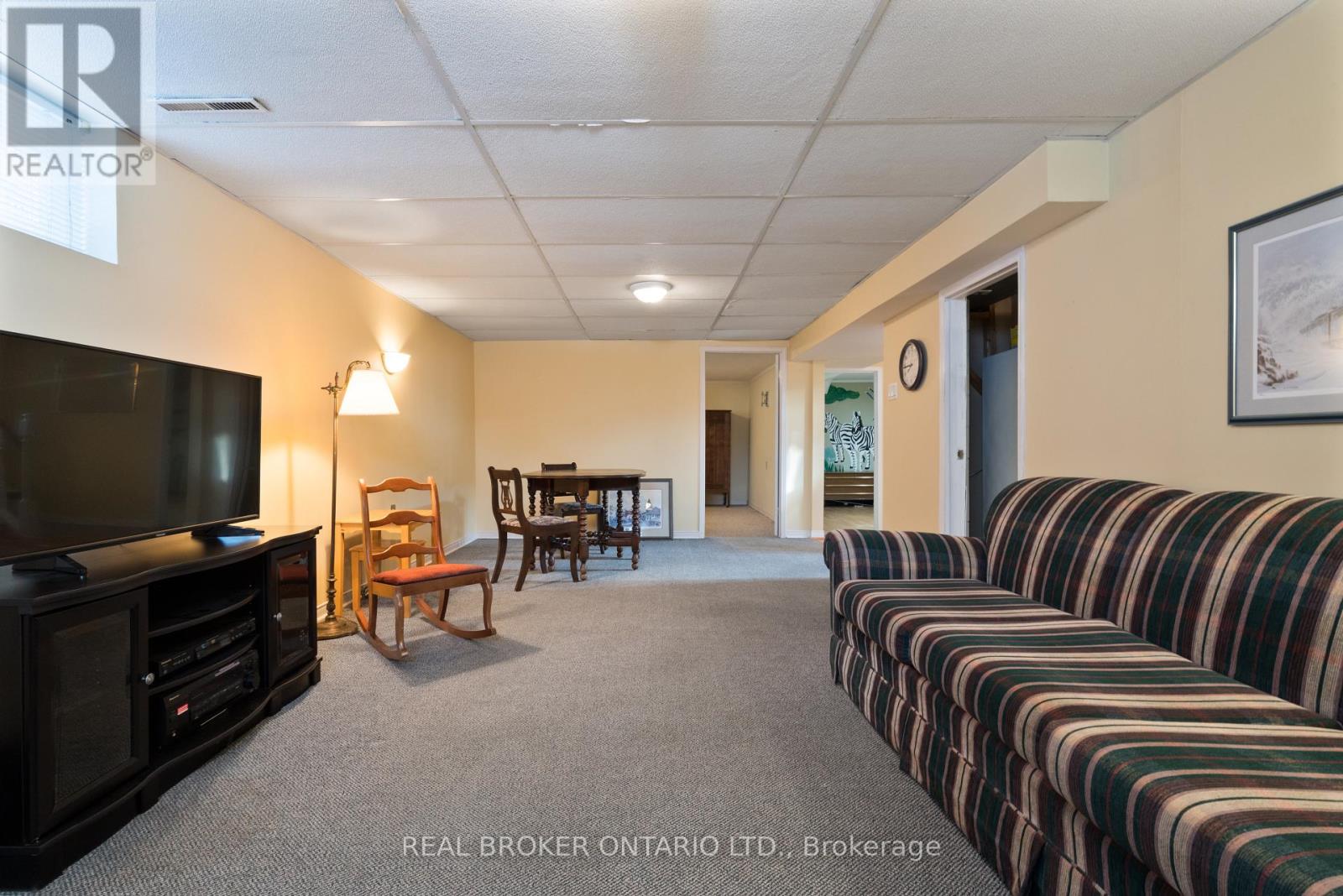 20 Cardinal Drive, Hamilton, Ontario  L9A 4H4 - Photo 21 - X12720772