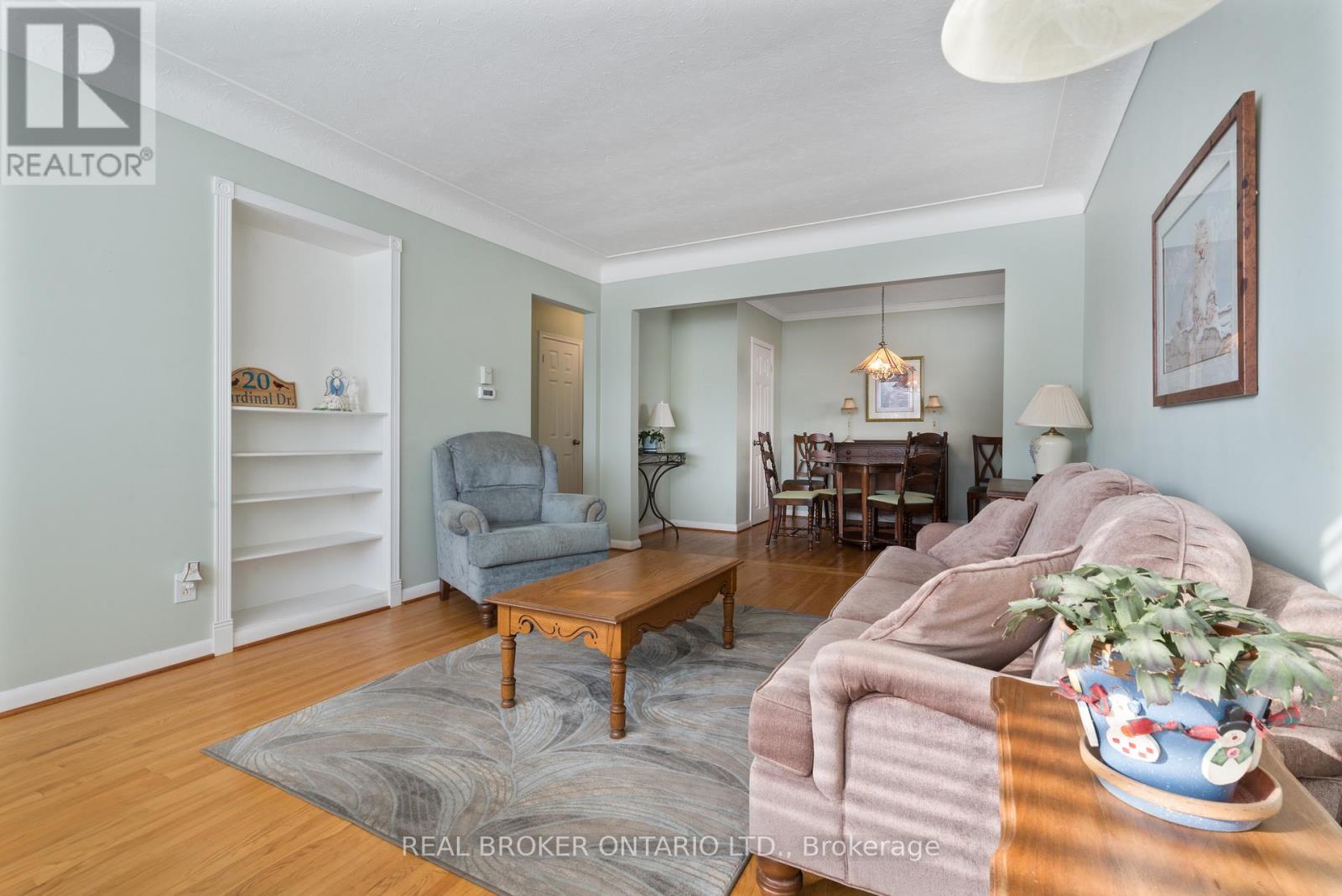 20 Cardinal Drive, Hamilton, Ontario  L9A 4H4 - Photo 7 - X12720772