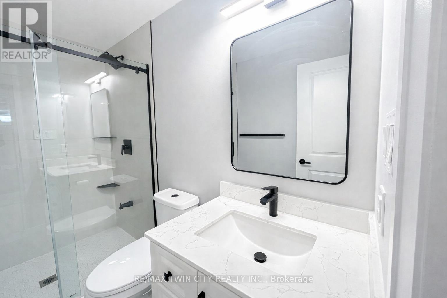 186 Blair Creek Drive, Kitchener, Ontario  N2P 0G1 - Photo 5 - X12720858