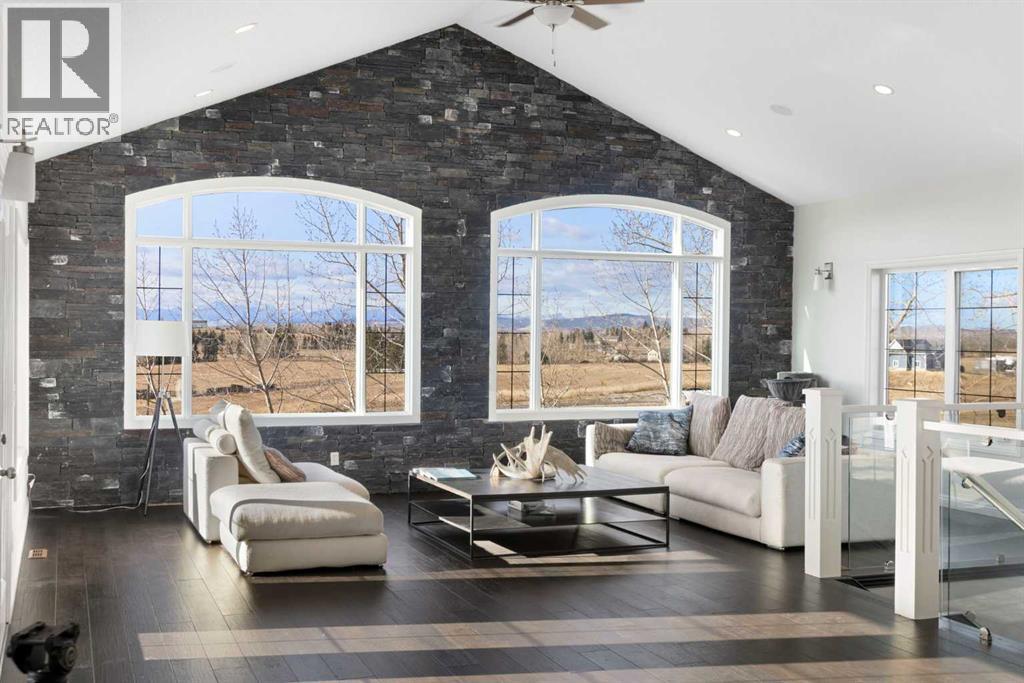 41031 Camden Lane, Rural Rocky View County, Alberta  T4C 1A1 - Photo 4 - A2265604