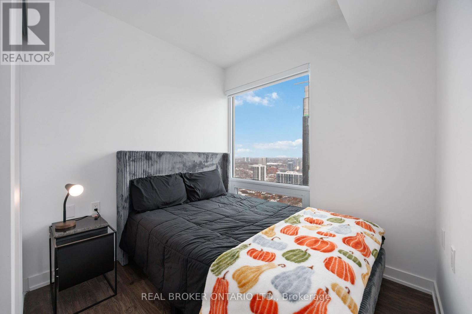 88 Queen Street, Toronto, Ontario  M5C 0B6 - Photo 14 - C12656476