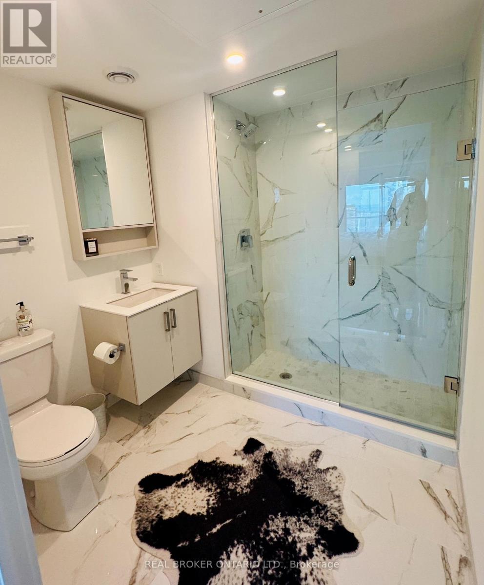 88 Queen Street, Toronto, Ontario  M5C 0B6 - Photo 29 - C12656476