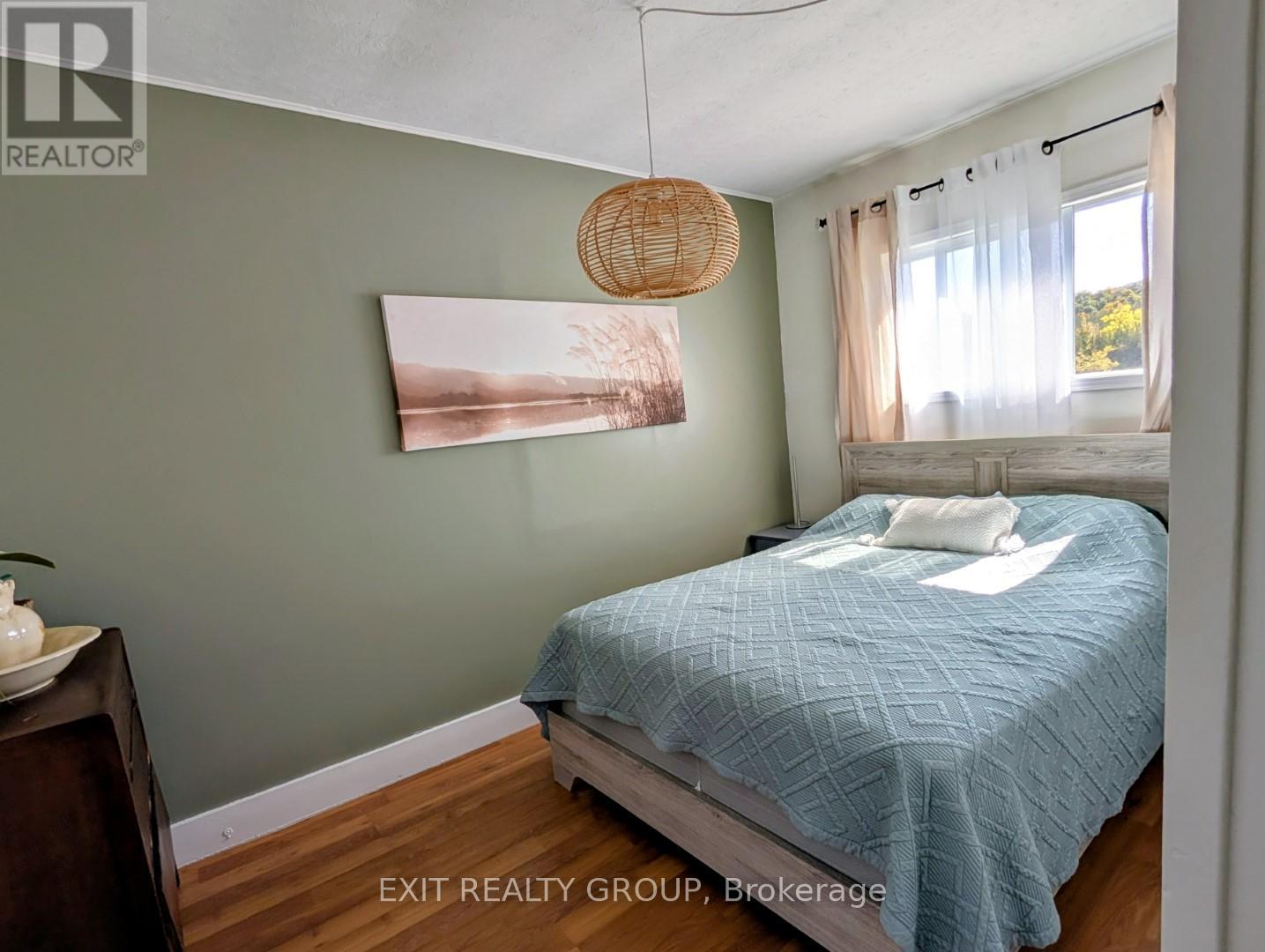 12075 Loyalist Parkway, Prince Edward County, Ontario  K0K 2T0 - Photo 9 - X12427274