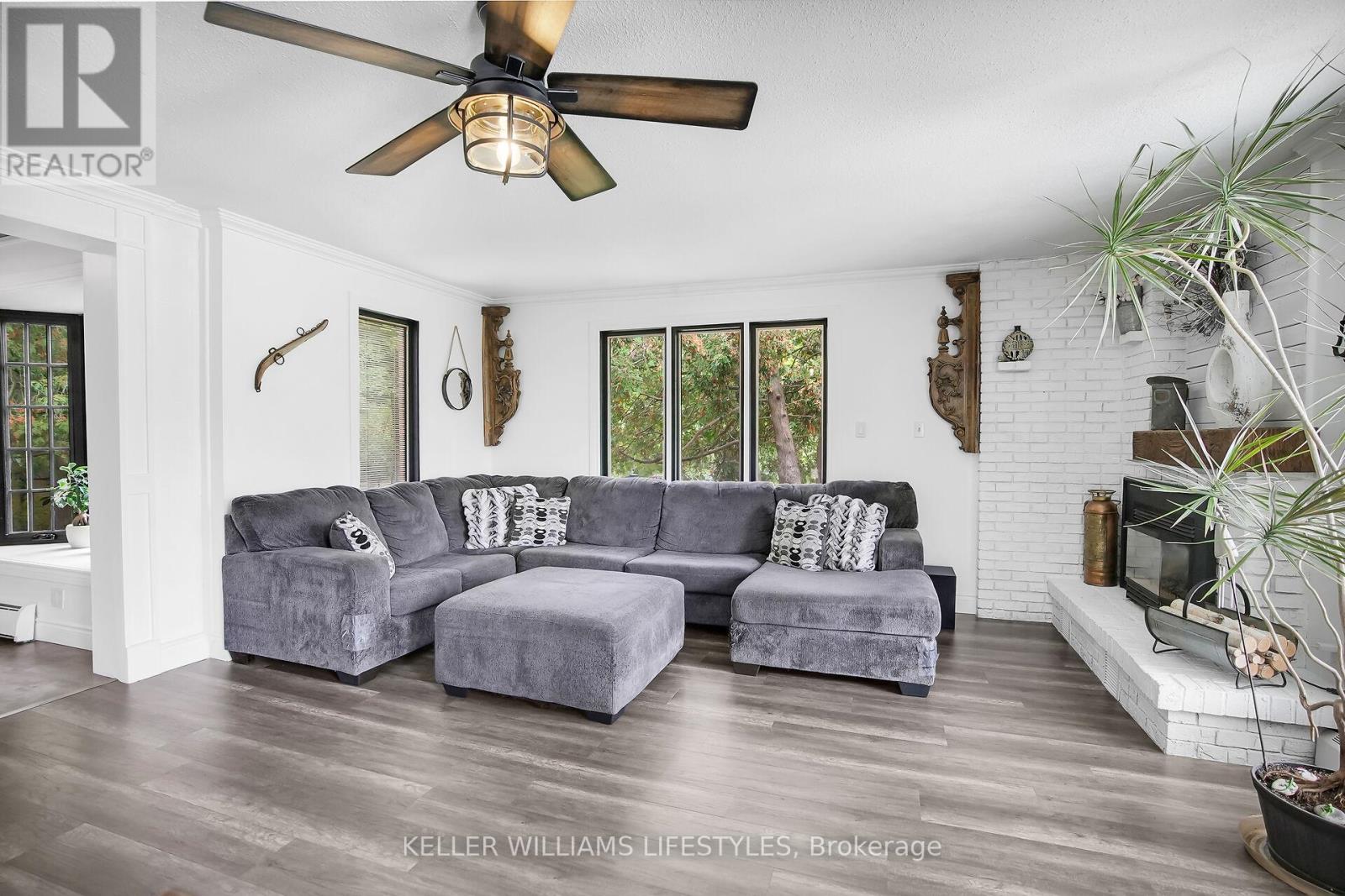 Photo 15 of 50 for 1183 Princess Avenue