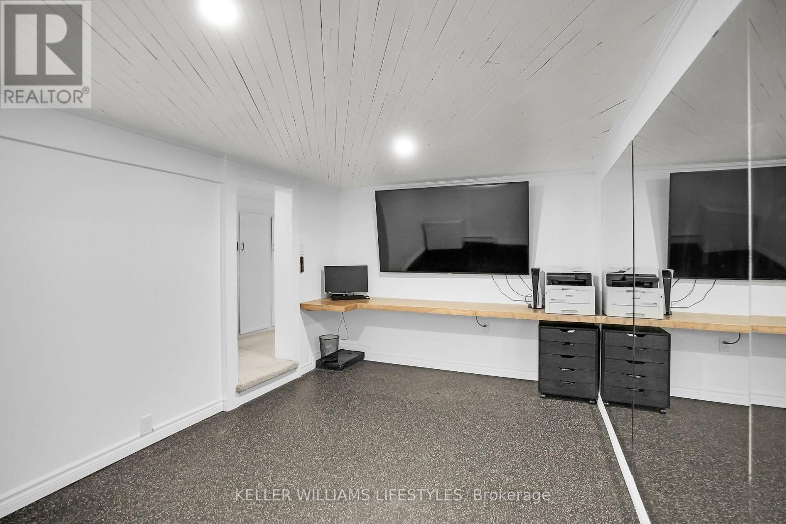 Photo 21 of 50 for 1183 Princess Avenue