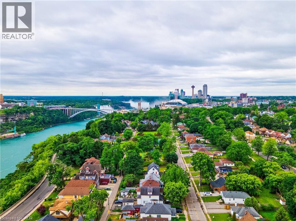 4471 First Avenue, Niagara Falls, Ontario  L2E 4G1 - Photo 3 - 40800363