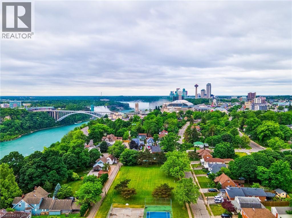 4471 First Avenue, Niagara Falls, Ontario  L2E 4G1 - Photo 4 - 40800363