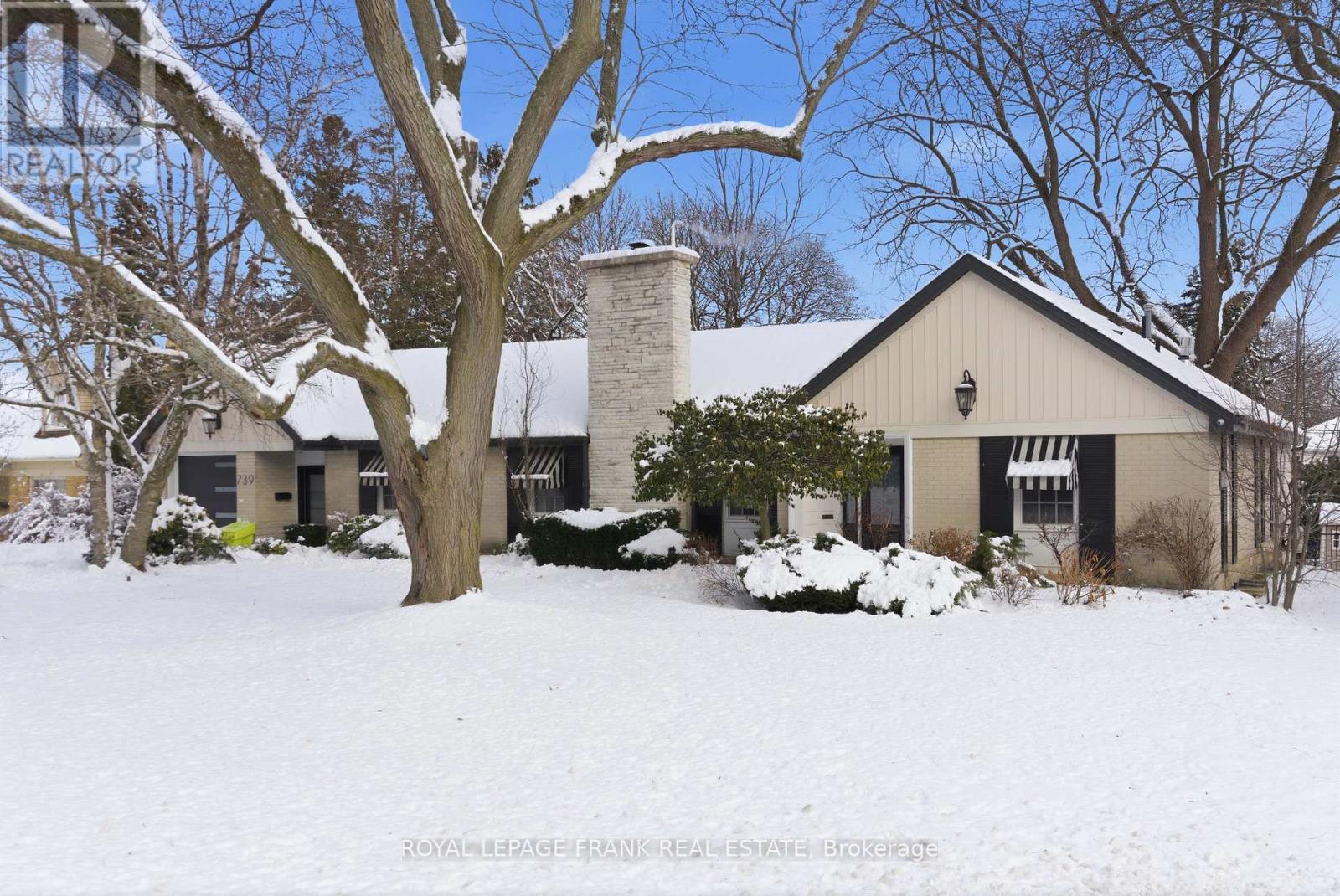 739 Masson Street, Oshawa, Ontario L1G 5A7 - Photo 2 - E12720928