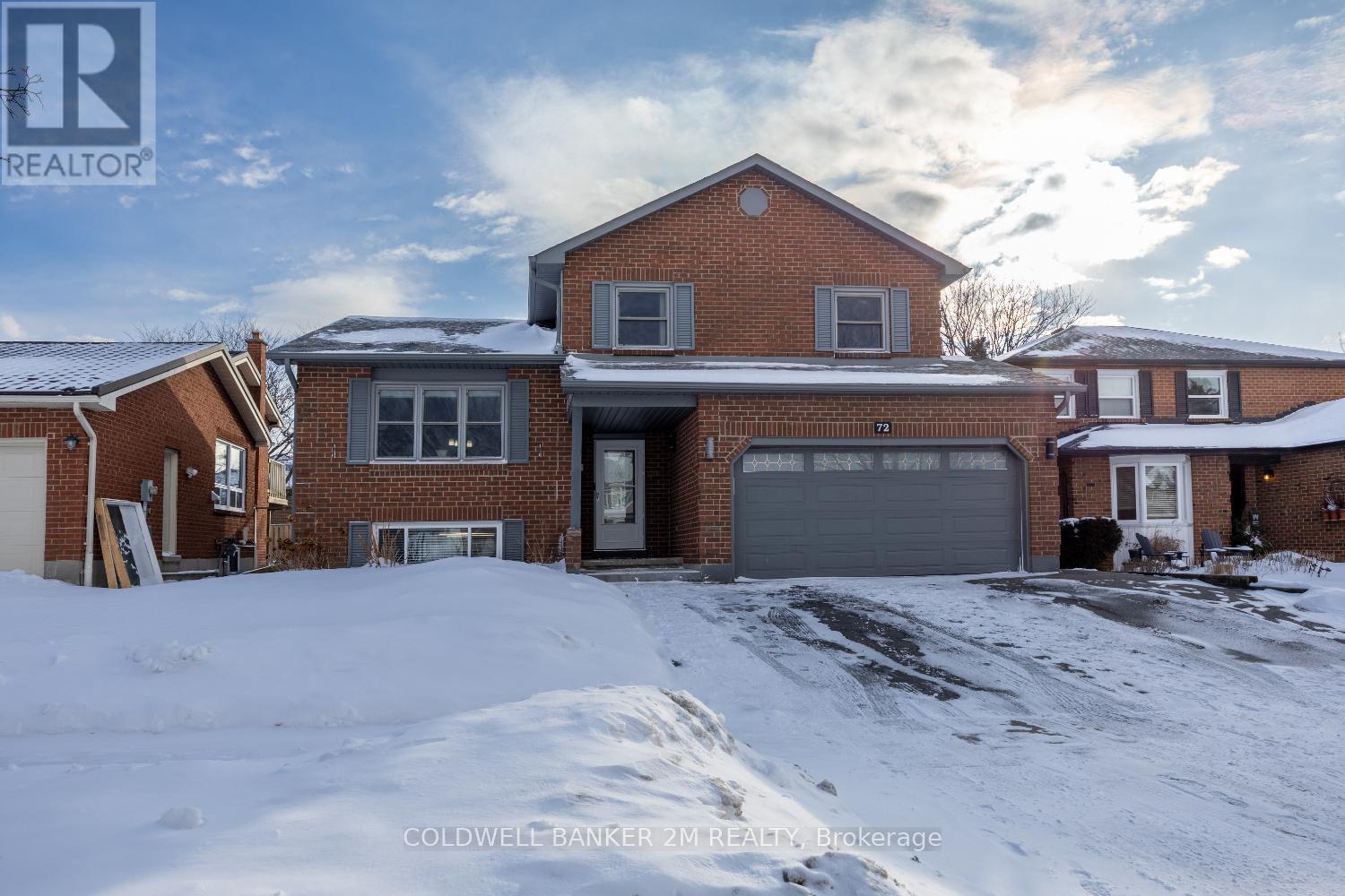 72 Hawley Crescent, Whitby, Ontario  L1N 6V9 - Photo 2 - E12720948