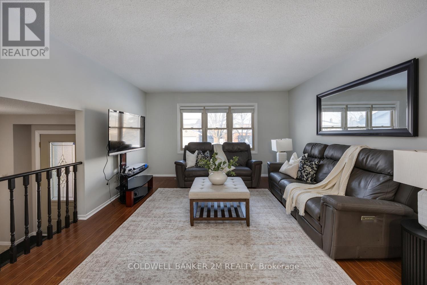 72 Hawley Crescent, Whitby, Ontario  L1N 6V9 - Photo 6 - E12720948