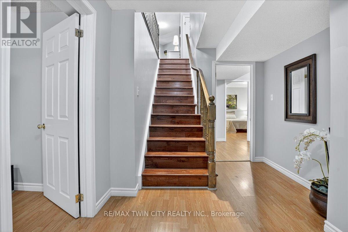 151 Reiber Court, Waterloo, Ontario  N2L 6N2 - Photo 35 - X12473784