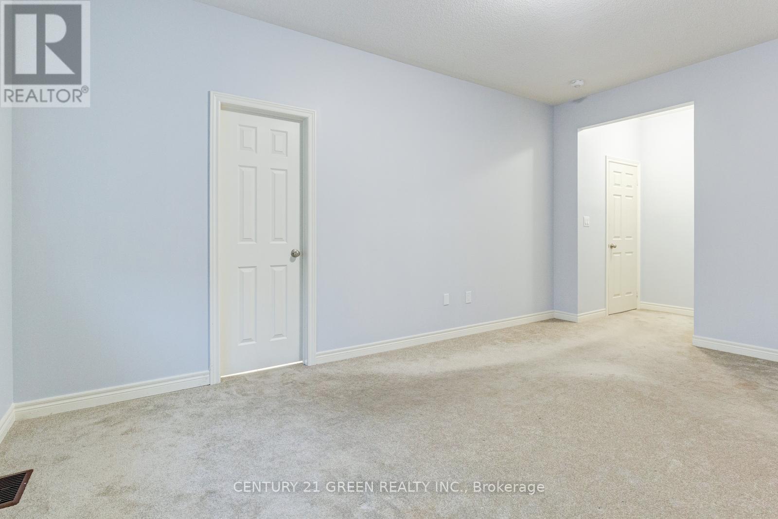 (Upper) - 300 Skinner Road, Hamilton, Ontario  L8B 1X2 - Photo 27 - X12664640