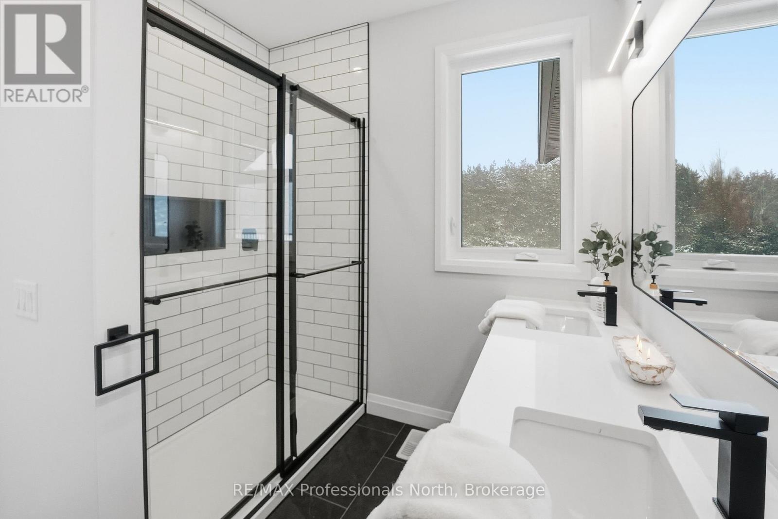 1058 Piper Glen Road, Minden Hills, Ontario  K0M 2K0 - Photo 24 - X12720932