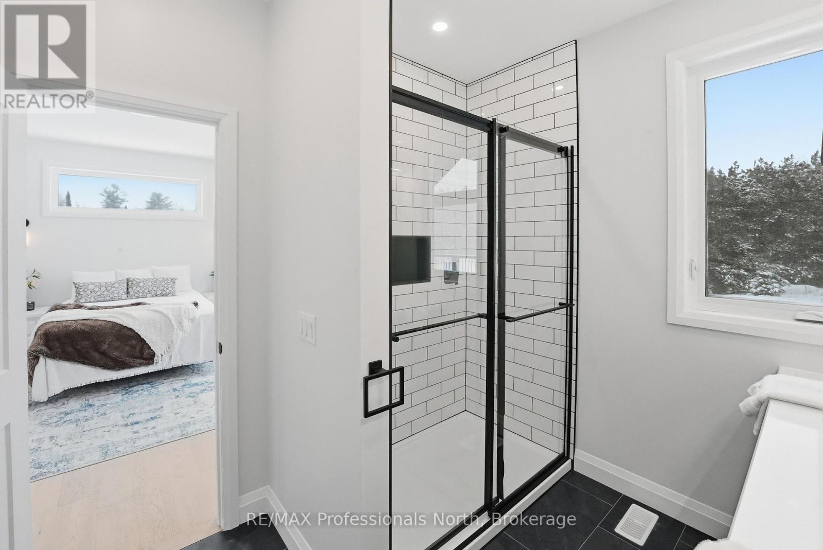 1058 Piper Glen Road, Minden Hills, Ontario  K0M 2K0 - Photo 25 - X12720932