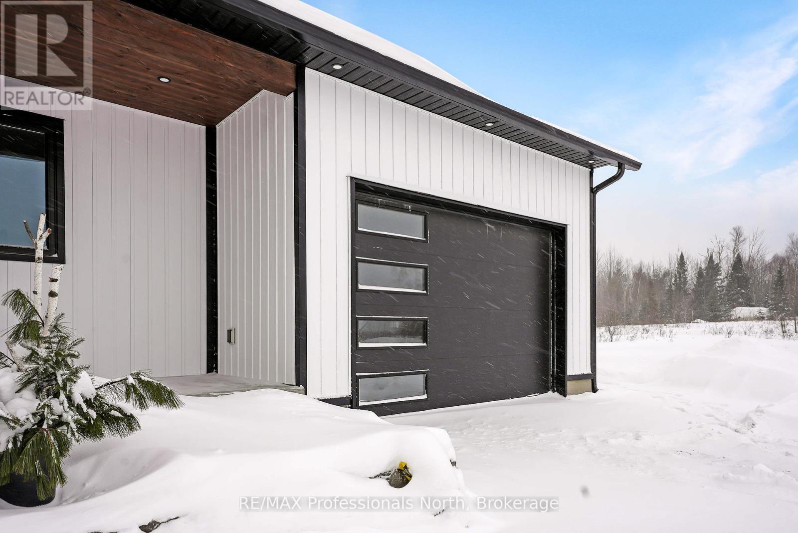 1058 Piper Glen Road, Minden Hills, Ontario  K0M 2K0 - Photo 41 - X12720932